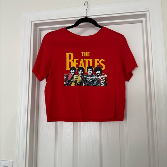The Beatles Red T-Shirt - Picture 1 of 2